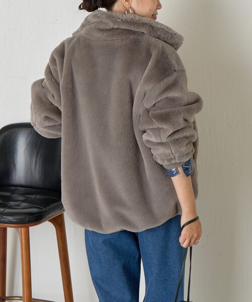 Jena espace merveilleux（ジェナ　エスパスメルヴェイユ）の「エコファースタンドネックジャケット（その他アウター・レディース・グレー/ブラウン・FREE）」の10枚目の写真