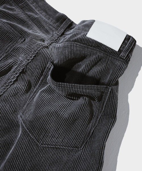CAMPHOR WOOD(カンファーウッド)の「super baggy faded corduroy trousers / スーパーワイドバギーフェードコーディロイパンツ(その他パンツ・メンズ・ブラック/バーガンディー・SMALL/MEDIUM/LARGE)」の3枚目の写真