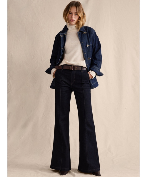 Banana Republic（バナナリパブリック）の「ハイライズ スーパー フレアージーンズ（デニムパンツ・レディース・インディゴブルー・24/25/28/27/26）」の3枚目の写真