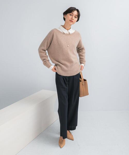URBAN RESEARCH ROSSO WOMEN（アーバンリサーチ　ロッソ）の「エアリーニット2WAYネックプルオーバー（ニット/セーター・レディース・ベージュ/グレー・FREE）」の22枚目の写真
