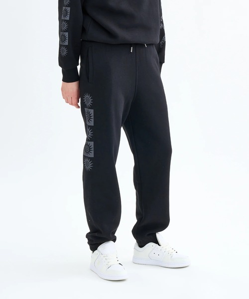 RVCA(ルーカ)の「RVCA レディース BAGGY BF SWEAT PANTS セットアップボトムス 【2025年秋冬モデル】 @autumn/ルーカスウェットパンツ(スウェットパンツ・レディース・オフホワイト/ブラック・MEDIUM/SMALL)」の18枚目の写真