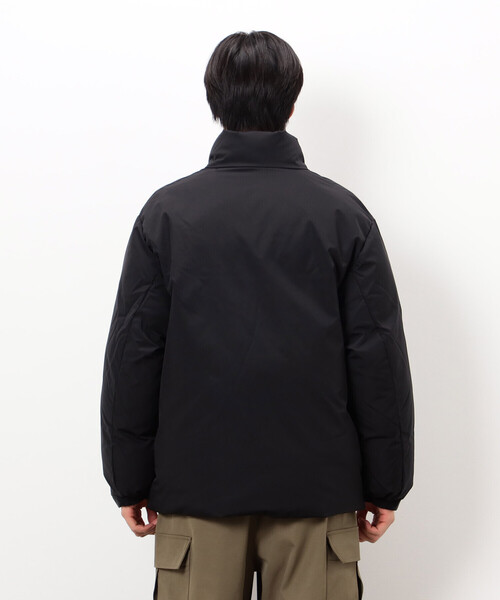 COMME CA ISM（コムサイズム）の「ポリエステル タッサー 機能中綿 スタンドカラーブルゾン（ブルゾン・メンズ・グレー/ブラック・LARGE/MEDIUM）」の14枚目の写真