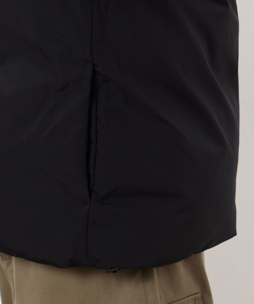 COMME CA ISM（コムサイズム）の「ポリエステル タッサー 機能中綿 スタンドカラーブルゾン（ブルゾン・メンズ・グレー/ブラック・LARGE/MEDIUM）」の18枚目の写真