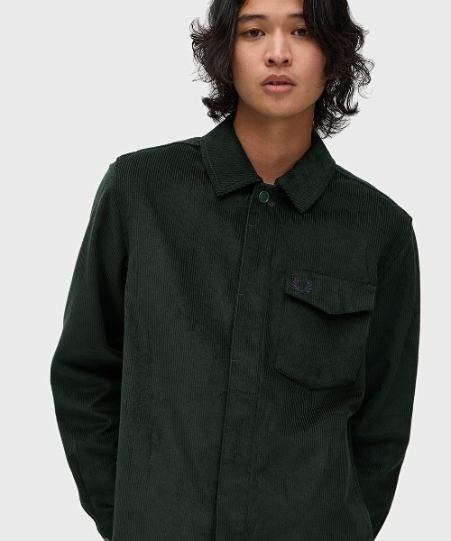 FRED PERRY（フレッドペリー）の「Corduroy Overshirt／コーデュロイオーバーシャツ（シャツ/ブラウス・メンズ・ネイビー/グリーン・M/L）」の2枚目の写真