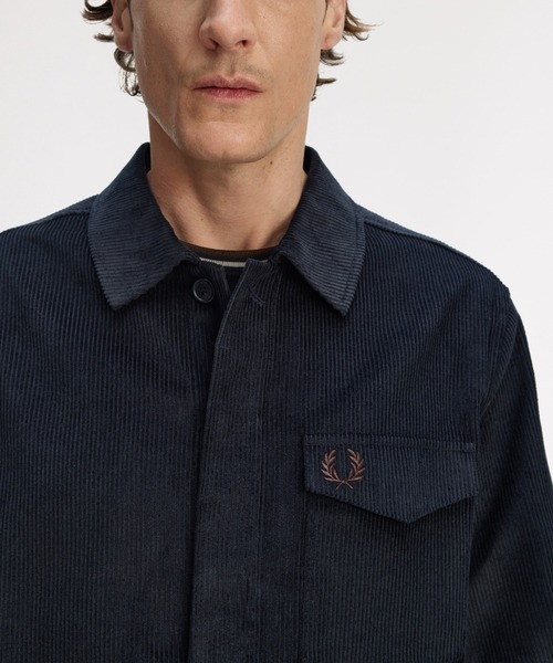 FRED PERRY（フレッドペリー）の「Corduroy Overshirt／コーデュロイオーバーシャツ（シャツ/ブラウス・メンズ・ネイビー/グリーン・M/L）」の6枚目の写真