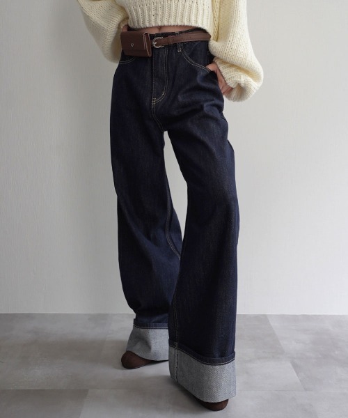 Rashik(ラシク)の「ロールアップルーズデニム(デニムパンツ・レディース・インディゴブルー/ブラック・S/M)」の1枚目の写真