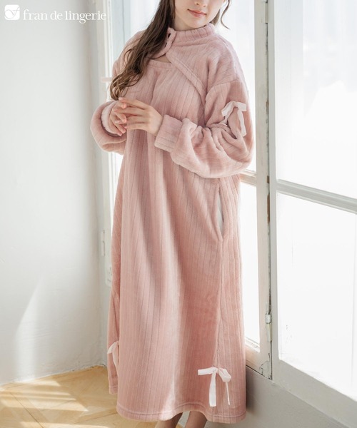 fran de lingerie（フランデランジェリー）の「もこもこ ワンピース ルームウェア パジャマ 冬 あったか 着る毛布 部屋着 レディース モコモコ「メモリーフリース」（ルームウェア/パジャマ・レディース・ホワイト系その他/ダークグレー/ピンク系その他2・M-L）」の3枚目の写真