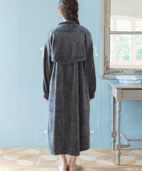 fran de lingerie（フランデランジェリー）の「もこもこ ワンピース ルームウェア パジャマ 冬 あったか 着る毛布 部屋着 レディース モコモコ「メモリーフリース」（ルームウェア/パジャマ・レディース・ホワイト系その他/ダークグレー/ピンク系その他2・M-L）」の10枚目の写真