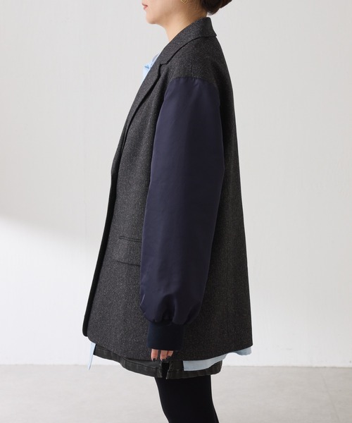 COLLAGE GALLARDAGALANTE(コラージュガリャルダガランテ)の「3つ釦コンビスリーブジャケット(その他アウター・レディース・ベージュ/ネイビー・FREE)」の18枚目の写真