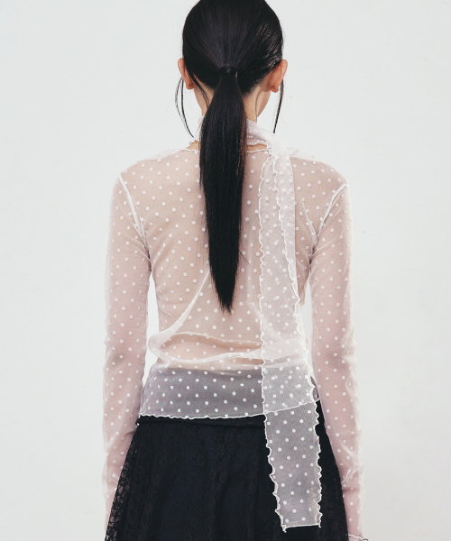 NICK&NICOLE(ニックアンドニコール)の「DOT MESH SCARF TOP_IVORY(Tシャツ/カットソー・レディース・その他・MEDIUM/LARGE)」の3枚目の写真
