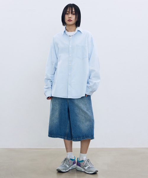 F.ILLUMINATE(フィルミネイト)の「ウォッシュドバミューダデニムショーツ - ライトブルー(その他パンツ・レディース・その他・SMALL/MEDIUM/LARGE)」の5枚目の写真