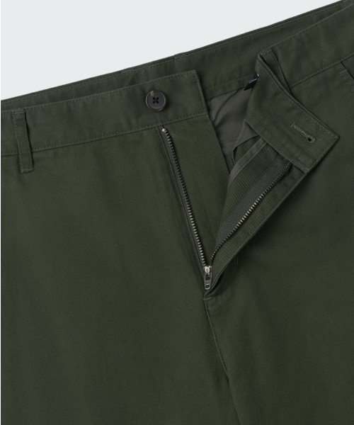 MUSINSA STANDARD（ムシンサスタンダード）の「ストレートチノパンツ [カーキ]（その他パンツ・メンズ・その他・28/29/32/30/31/33/26/27/40/38/42/36/34）」の4枚目の写真