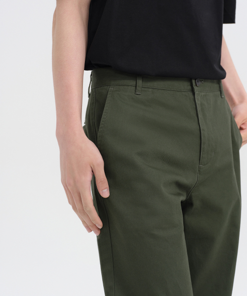 MUSINSA STANDARD（ムシンサスタンダード）の「ストレートチノパンツ [カーキ]（その他パンツ・メンズ・その他・28/29/32/30/31/33/26/27/40/38/42/36/34）」の5枚目の写真
