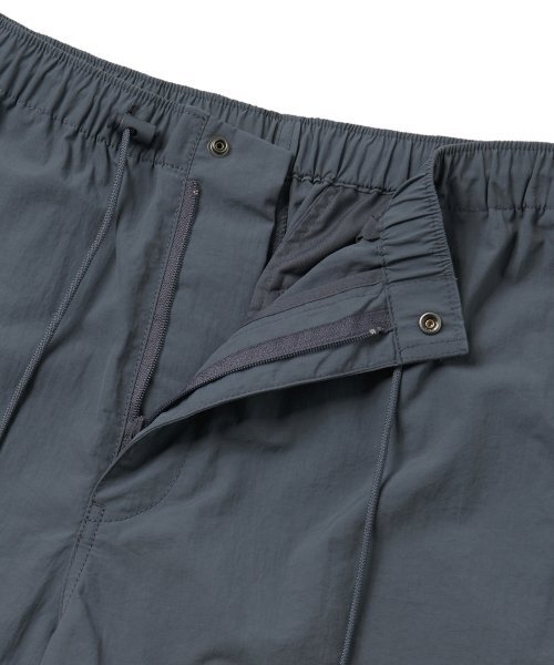 MUSINSA STANDARD（ムシンサスタンダード）の「ナイロンパラシュートパンツ [ブルーグレー]（その他パンツ・メンズ・その他・40/38/42/36/34/32/30/26/28）」の4枚目の写真