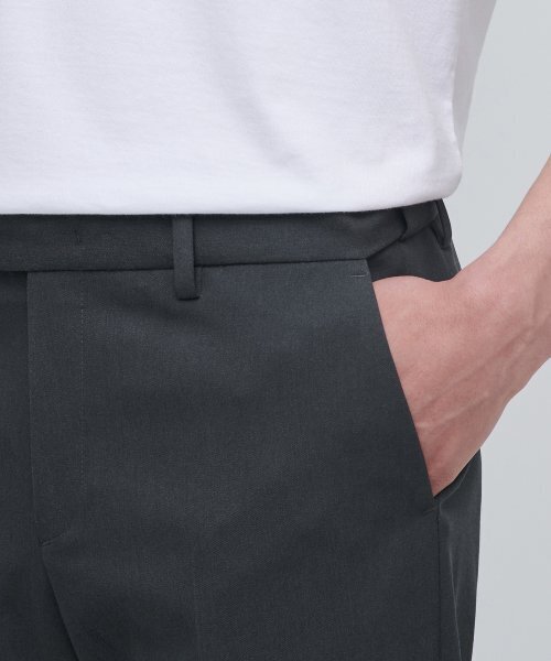 MUSINSA STANDARD（ムシンサスタンダード）の「セミワイドスリット隠しバンディングスラックス[グレー]（スラックス・メンズ・その他・30/31/26/27/28/29/40/38/42）」の6枚目の写真
