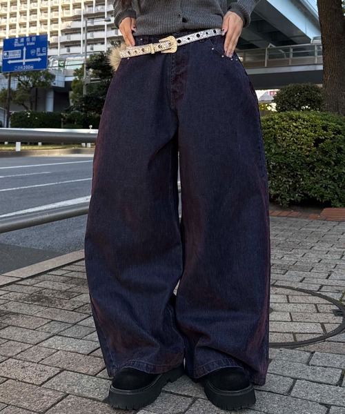 sedacle(セダクル)の「カラーフロッキースタッズカーブデニム(デニムパンツ・メンズ・ボルドー/カーキ・LARGE/MEDIUM/SMALL)」の1枚目の写真