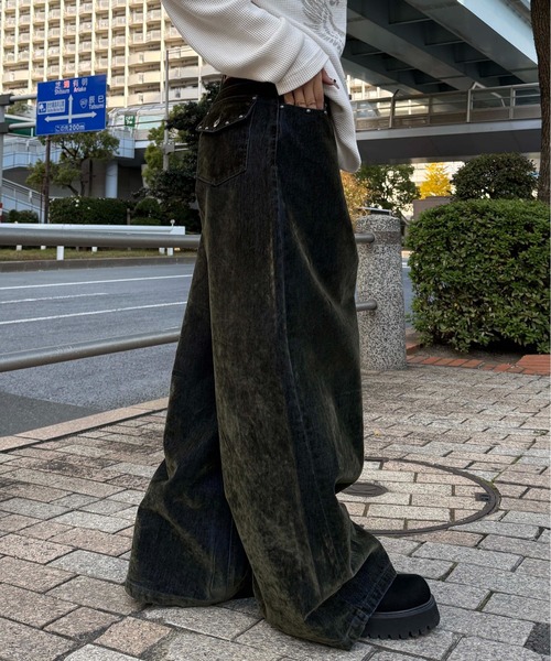 セール】カラーフロッキースタッズカーブデニム（デニムパンツ