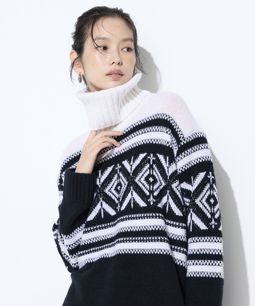 K.T KIYOKO TAKASE（キヨコタカセ）の「ジャカード編み スヌード付きニットプルオーバー（ニット/セーター・レディース・ベージュ系その他/ブラック系その他・FREE）」の5枚目の写真