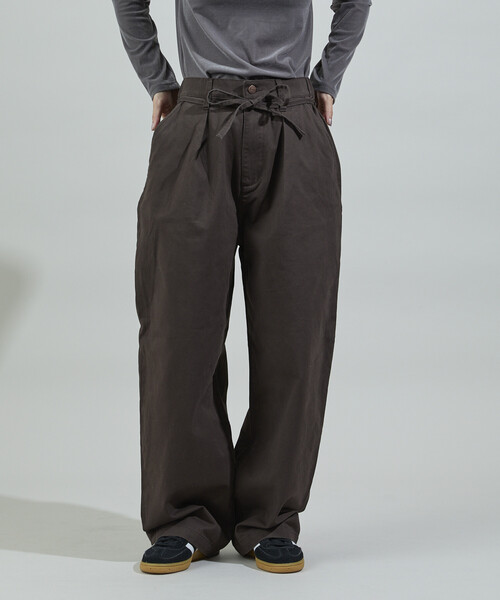 FREAK'S STORE（フリークスストア）の「RED KAP × FREAK'S STORE/レッドキャップ ウォーム 紐付きイージーパンツ/微起毛パンツ/裏起毛パンツ（チノパンツ・レディース・チャコール/ベージュ/ネイビー/ブラウン/ナチュラル・SMALL/MEDIUM）」の3枚目の写真