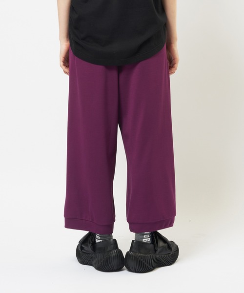 gomme（ゴム）の「ニーダーツポンチパンツ（スウェットパンツ・レディース・ブラック/パープル/チャコールグレー・MEDIUM）」の15枚目の写真