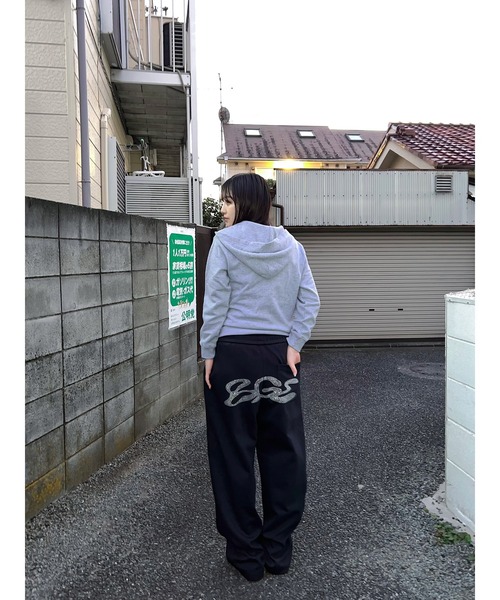 BGL（ビージーエル）の「RHINESTONE SWEAT PANTS / ラインストーン / キラキラ / Y2K / 韓国ストリート　スウェットパンツ（スウェットパンツ・レディース・ブラック/グレー・S/M/L）」の13枚目の写真