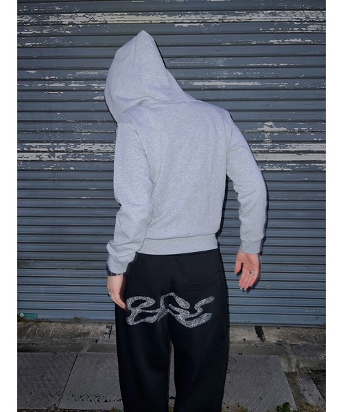BGL（ビージーエル）の「RHINESTONE SWEAT PANTS / ラインストーン / キラキラ / Y2K / 韓国ストリート　スウェットパンツ（スウェットパンツ・レディース・ブラック/グレー・S/M/L）」の15枚目の写真