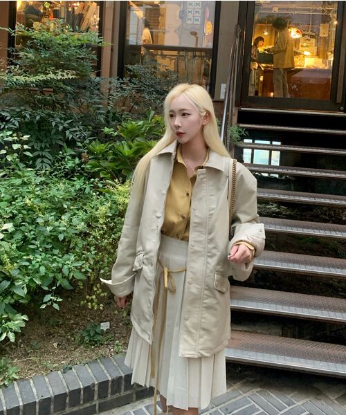 LADY VOLUME（レディーボリューム）の「OVER-FIT LEATHER PADDING PARKA_CREAM（ダウンジャケット/コート・レディース・その他・FREE）」の9枚目の写真