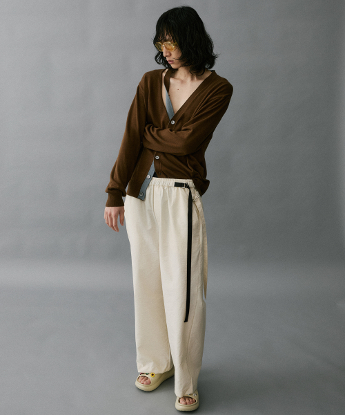 HYII(ハイトゥ)の「ツーストラップワイドパンツ【アイボリー】(その他パンツ・メンズ・その他・SMALL/LARGE)」の1枚目の写真