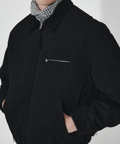 HEUTE(ホイテ)の「HET PADDED WORK JACKET (BLACK)(ダウンジャケット/コート・メンズ・ブラック・MEDIUM/LARGE)」の4枚目の写真
