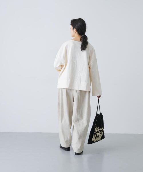 かぐれ（カグレ）の「コットンボートネックカットソー（Tシャツ/カットソー・レディース・ブラック/アイボリー/ホワイト系その他・FREE）」の12枚目の写真