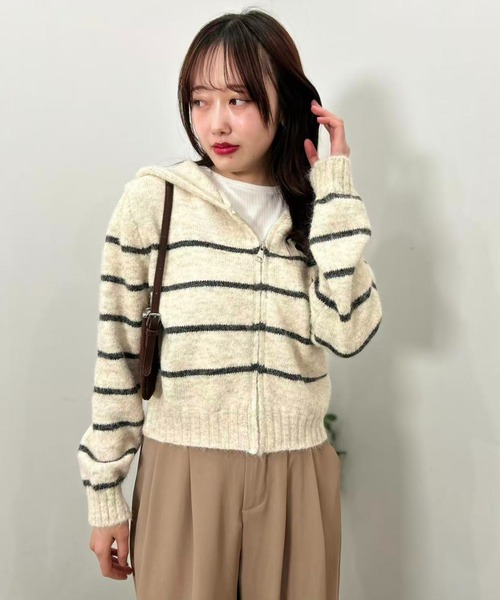 mebole(メボレ)の「Stripe Knit Zip Hoodie(Tシャツ/カットソー・レディース・ホワイト/ブラウン/グレー・FREE)」の6枚目の写真