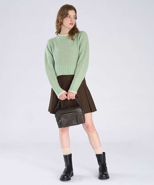 To b. by agnes b.（トゥービーバイアニエスベー）の「バイカラーライン ニット プルオーバー（ニット/セーター・レディース・グリーン系その他・FREE）」の8枚目の写真