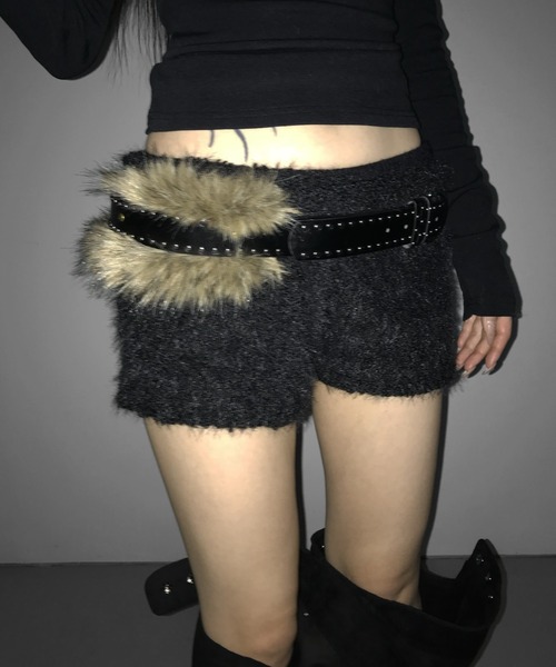 THEAIRTOWN(ジエアタウン)の「popcorn fur shorts(その他パンツ・レディース・ピンク/ブラック・FREE)」の3枚目の写真