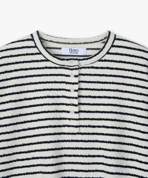FLAWSROOM（フローズルーム）の「Stripe Noise Henleyneck BLACK（Tシャツ/カットソー・メンズ・その他・MEDIUM/LARGE）」の4枚目の写真