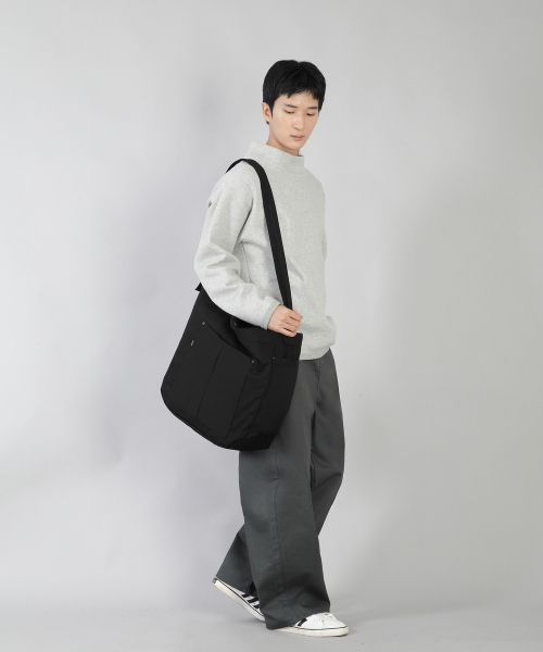 SAINTCREW(セントクルー)の「バックルストラップカーゴメールバッグ BCM-158 ブラック(メッセンジャーバッグ・メンズ・その他・フリー)」の13枚目の写真
