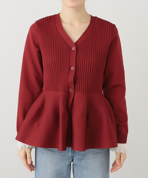 La TOTALITE（ラトータリテ）の「【洗える】ペプラムニット（カーディガン/ボレロ・レディース・アイボリー/ブラック/レッド・FREE）」の4枚目の写真