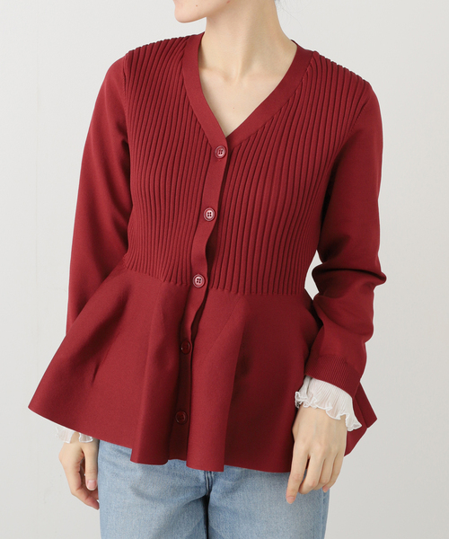 La TOTALITE（ラトータリテ）の「【洗える】ペプラムニット（カーディガン/ボレロ・レディース・アイボリー/ブラック/レッド・FREE）」の5枚目の写真