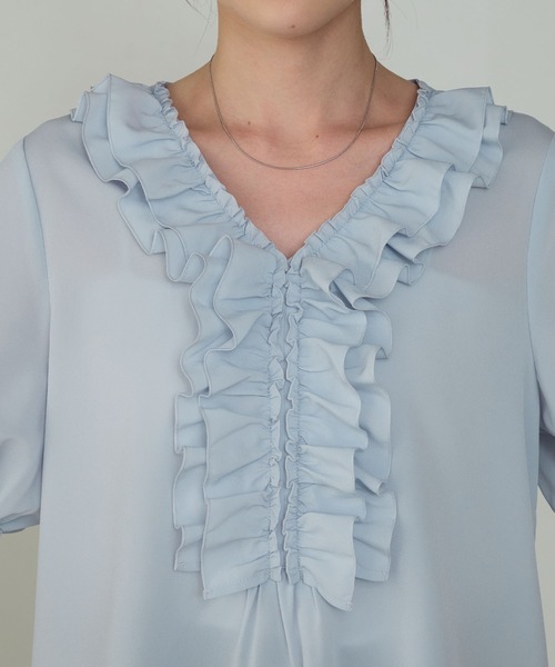 Cherir Mignon(シェリルミニョン)の「【Cherir Mignon】フリルパフスリーブブラウス(シャツ/ブラウス・レディース・サックスブルー/アイボリー/ブラウン/ブラック系・FREE)」の20枚目の写真