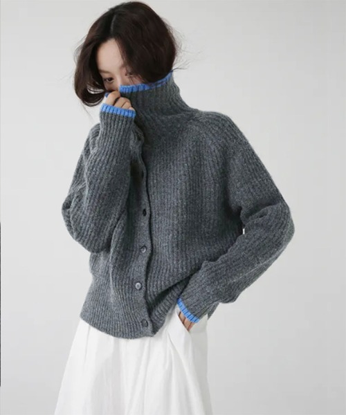 VIBGYOR（ヴィブジョー）の「配色スタンドネックリブボタンカーディガン(CZ)（カーディガン/ボレロ・レディース・ブラウン/チャコール・F）」の5枚目の写真