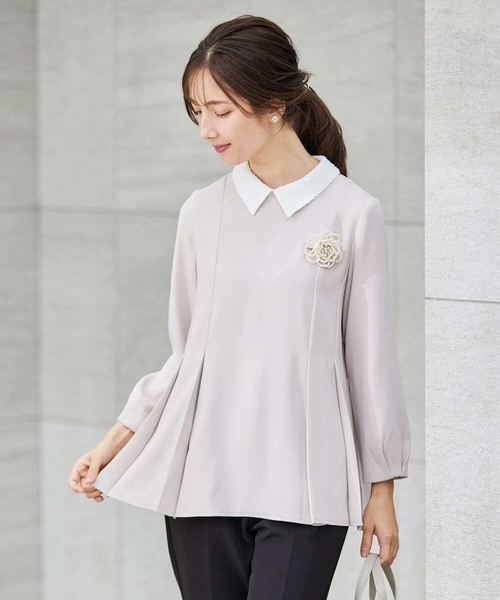 a.v.v（アーヴェヴェ）の「2WAYサテン襟付きペプラムブラウス【洗える/速乾/毛玉になりにくい/イージーケア】（シャツ/ブラウス・レディース・グレー系その他/ブラック/ネイビー・38/40）」の3枚目の写真