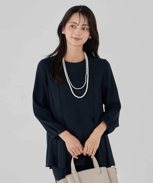 a.v.v（アーヴェヴェ）の「2WAYサテン襟付きペプラムブラウス【洗える/速乾/毛玉になりにくい/イージーケア】（シャツ/ブラウス・レディース・グレー系その他/ブラック/ネイビー・38/40）」の21枚目の写真