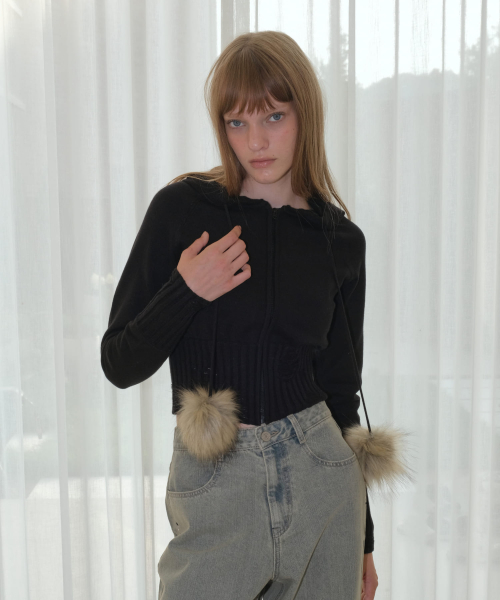 ORDINARY HOLIDAY（オーディナリー ホリデー）の「POM-POM KNIT HOOD ZIP-UP [BLACK]（パーカー・レディース・その他・FREE）」の2枚目の写真