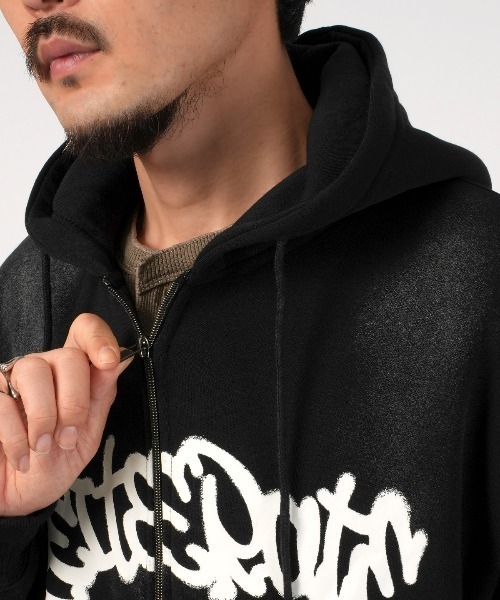 LUXSTYLE(ラグスタイル)の「裏起毛ワイドシルエットジップパーカー(パーカー・メンズ・チャコールグレー/ブラック・L/M)」の5枚目の写真