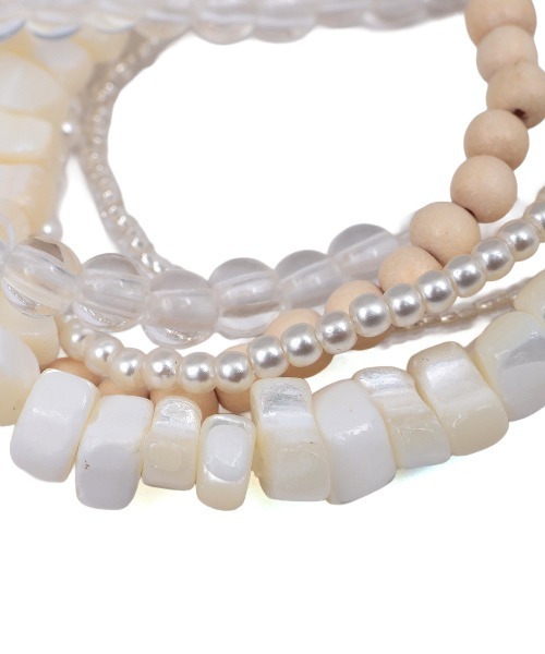 チチカカ(チチカカ)の「異素材ビーズ5連ブレスレット(ブレスレット・レディース・ホワイト/ブルー・FREE)」の6枚目の写真