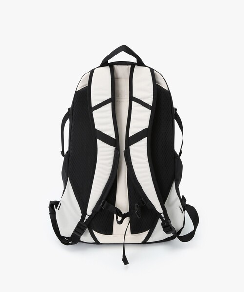 agnes b.（アニエスベー）の「agnes b. × HH Stetind 30（バックパック/リュック・レディース・ブラック・FREE）」の2枚目の写真