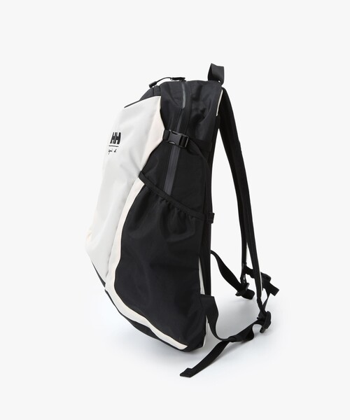 agnes b.（アニエスベー）の「agnes b. × HH Stetind 30（バックパック/リュック・レディース・ブラック・FREE）」の4枚目の写真