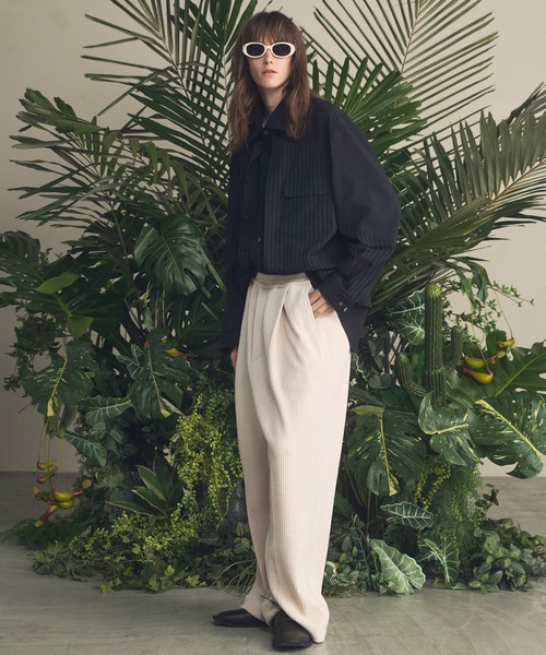 MAISON SPECIAL（メゾンスペシャル）の「《UNISEX》Prime-Over Layering Open Collar Shirt/プライムオーバーレイヤリングオープンカラーシャツ【MAISON SPECIAL/メゾンスペシャル】（シャツ/ブラウス・メンズ・グレイッシュベージュ/ブラック・2/1/0）」の8枚目の写真