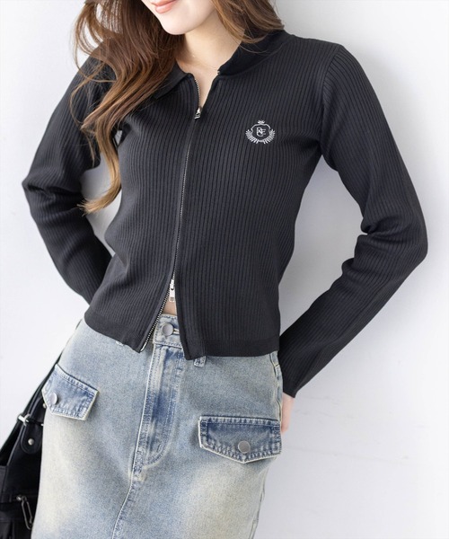 clear（クリア）の「刺繍入りダブルジップ長袖ニットトップス[カジュアル 着回し抜群 大人]≪新作≫（ニット/セーター・レディース・ブラック/アイボリー/グレー/レッド/ネイビー・F）」の2枚目の写真