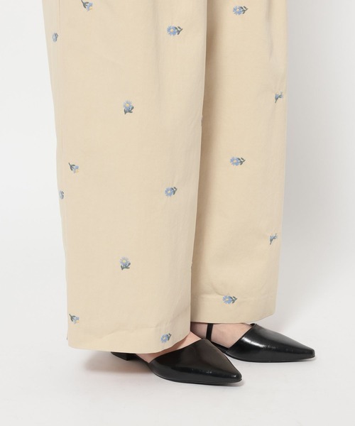 LOWRYS FARM（ローリーズファーム）の「Ｃ／Ｎシシュウタックワイドパンツ 655808（その他パンツ・レディース・ベージュ系その他・LARGE/MEDIUM）」の7枚目の写真