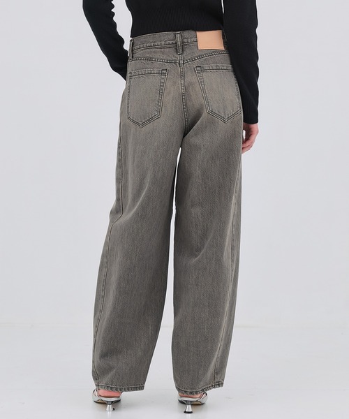 PUBLIC TOKYO（パブリックトウキョウ）の「【2026春新作】PUBLIC DENIM CURVE（デニムパンツ・レディース・ブルー/ライトブラック・3/2/1）」の2枚目の写真